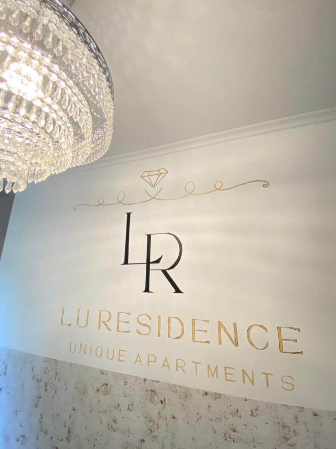 Lu Residence - Unique Apartments 오시비엥침 외부 사진